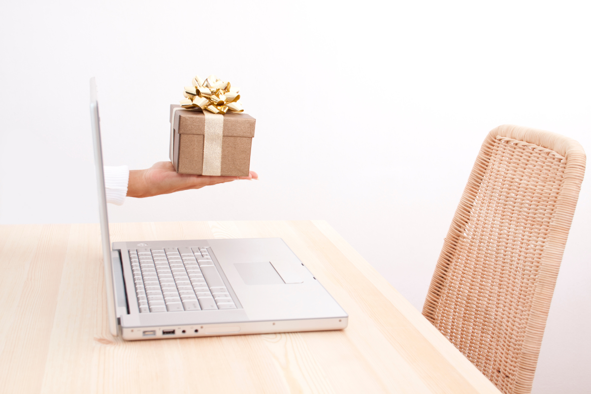Webeing.net E-commerce e trend di acquisti online per regali di Natale
